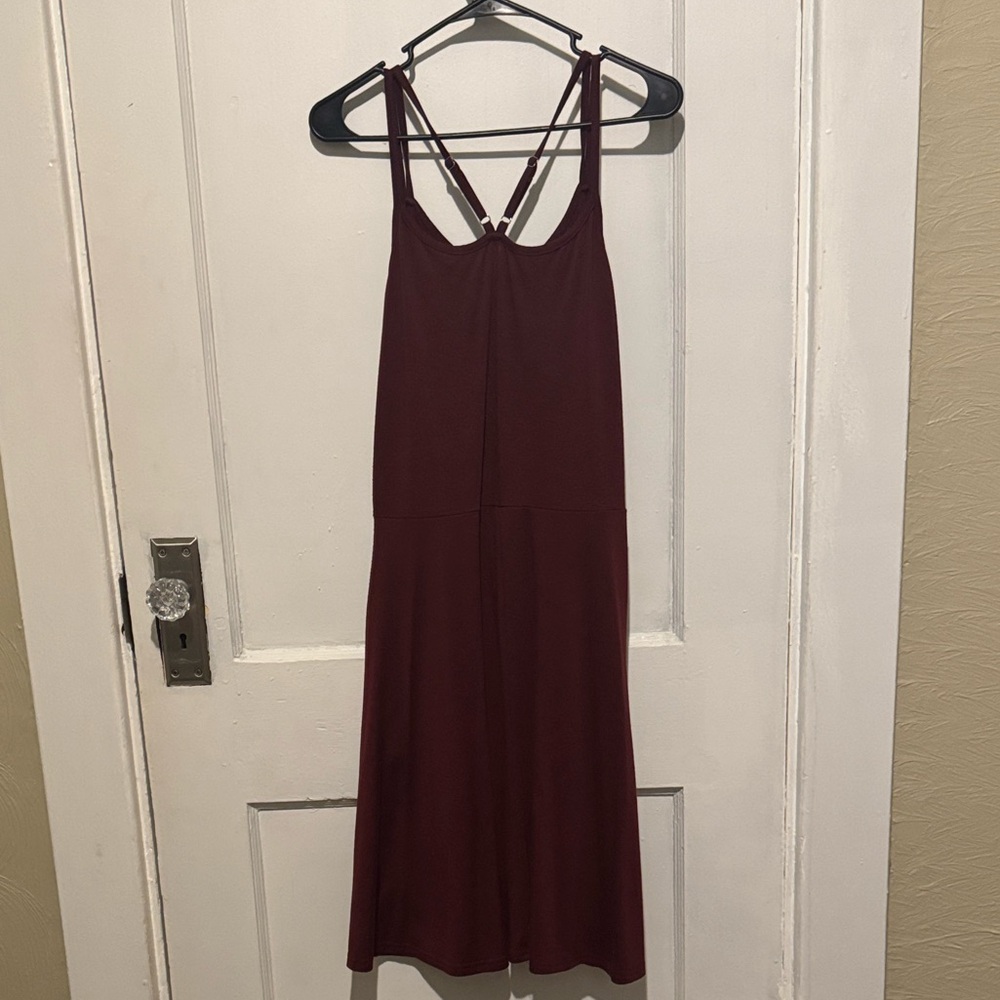 Kohl's Burgundy Strappy Midi Dress